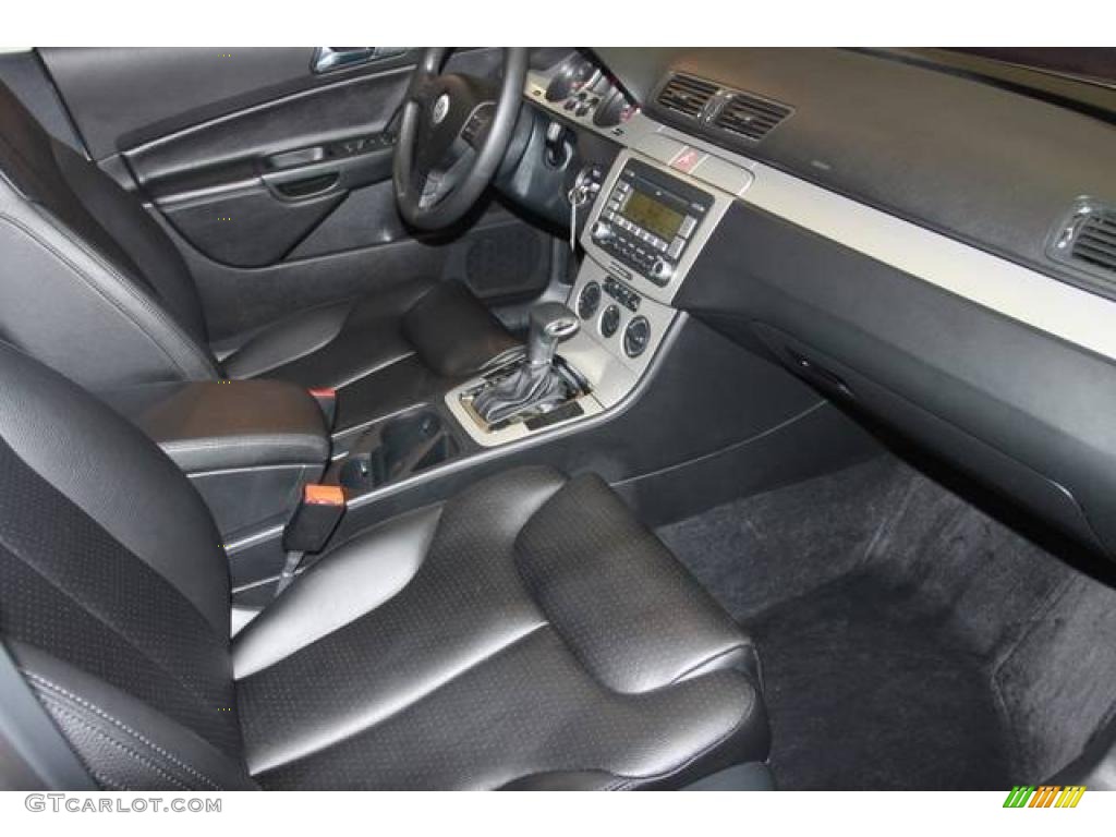 2008 Passat Komfort Sedan - Reflex Silver / Black photo #35