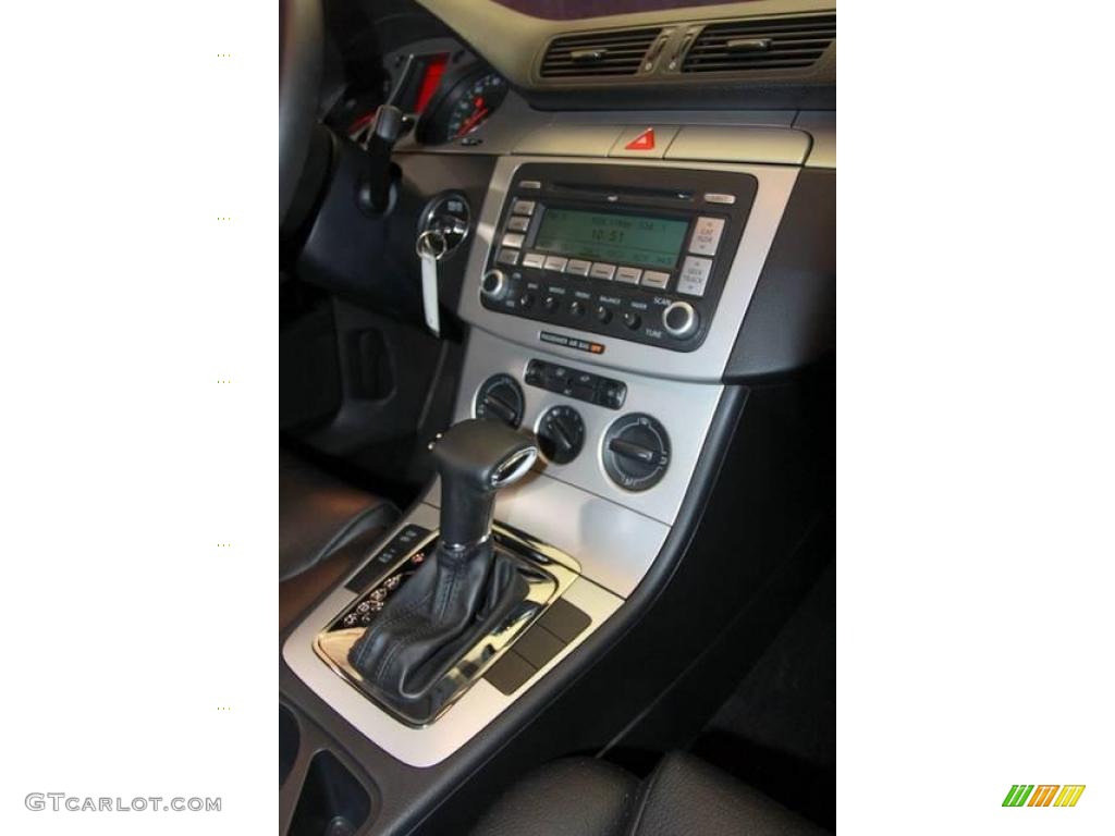 2008 Passat Komfort Sedan - Reflex Silver / Black photo #38