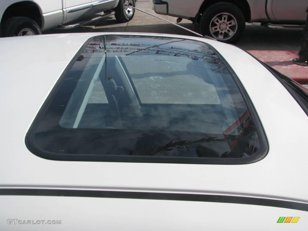 1998 Civic EX Sedan - Taffeta White / Gray photo #7
