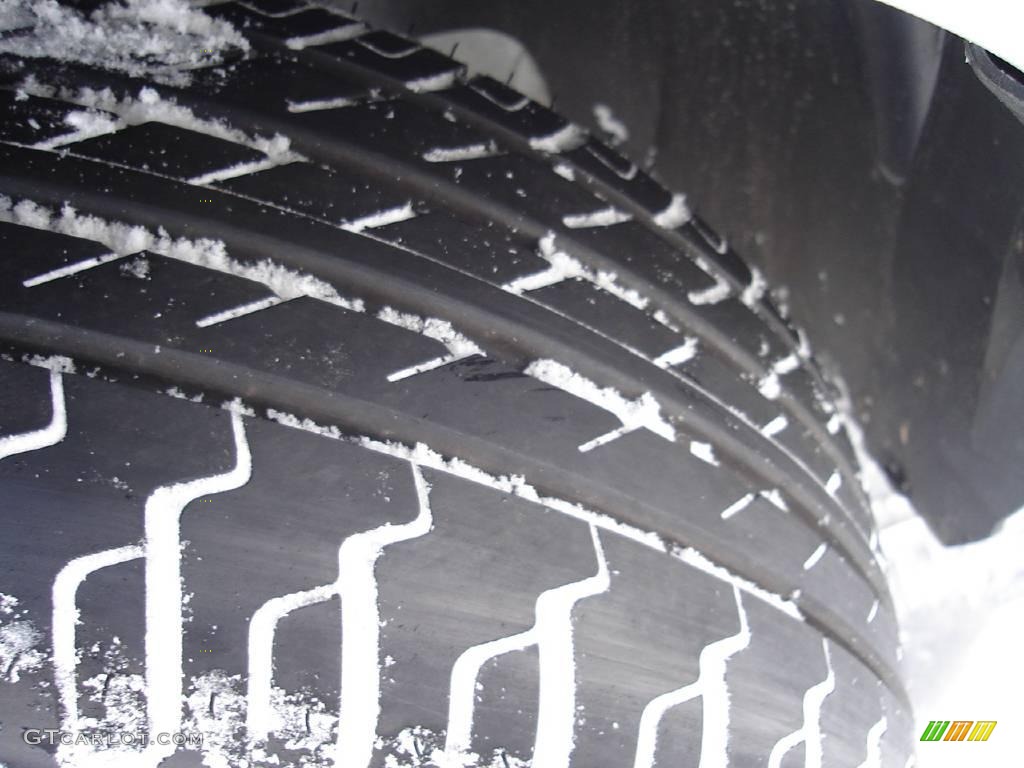 2008 Focus SE Sedan - Silver Frost Metallic / Medium Stone photo #10