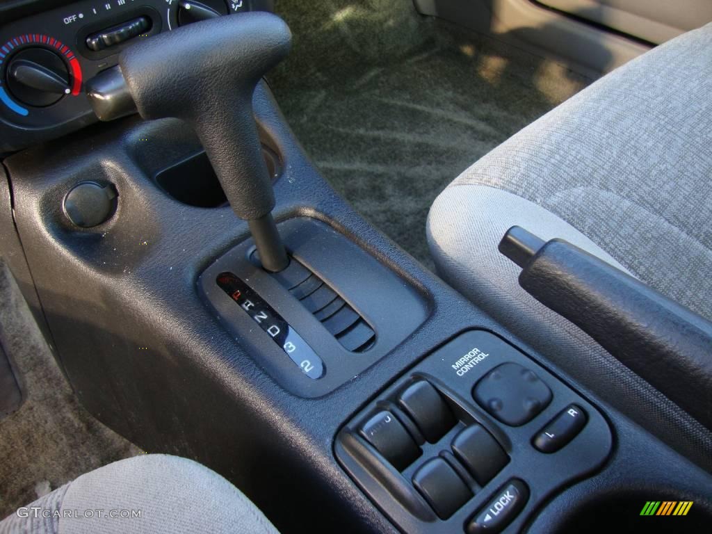 2000 S Series SL2 Sedan - Light Silver / Gray photo #18