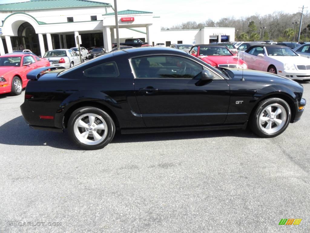 2007 Mustang GT Premium Coupe - Black / Black/Dove Accent photo #9