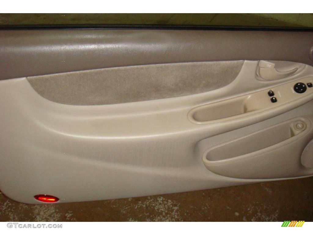 1999 Alero GL Coupe - Gold Metallic / Neutral photo #14