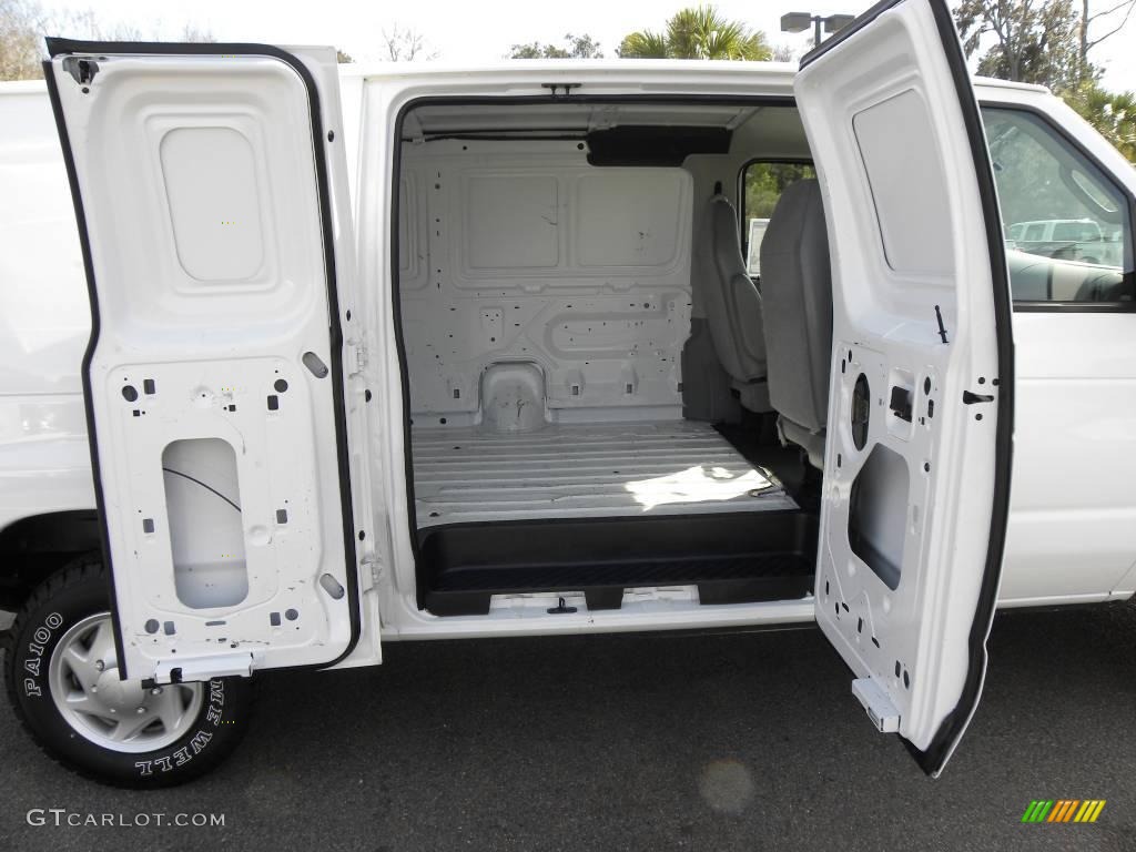 2008 E Series Van E150 Cargo - Oxford White / Medium Flint photo #9
