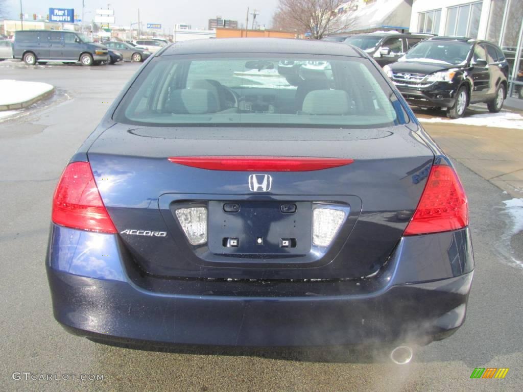 2006 Accord SE Sedan - Royal Blue Pearl / Gray photo #5