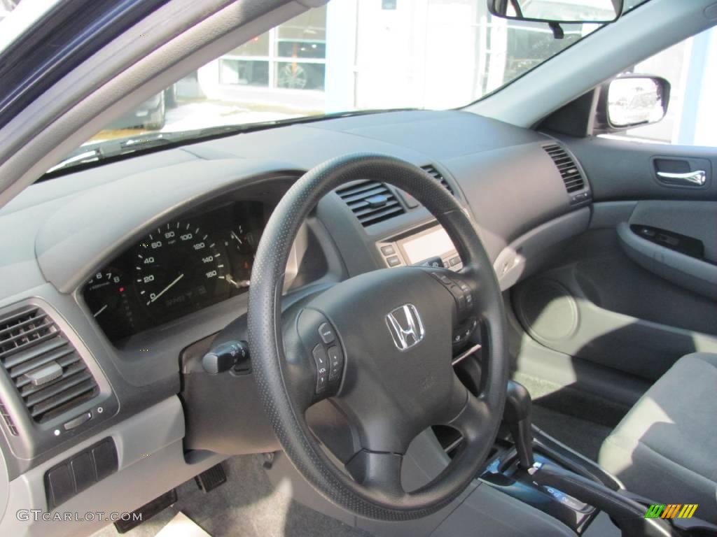 2006 Accord SE Sedan - Royal Blue Pearl / Gray photo #9