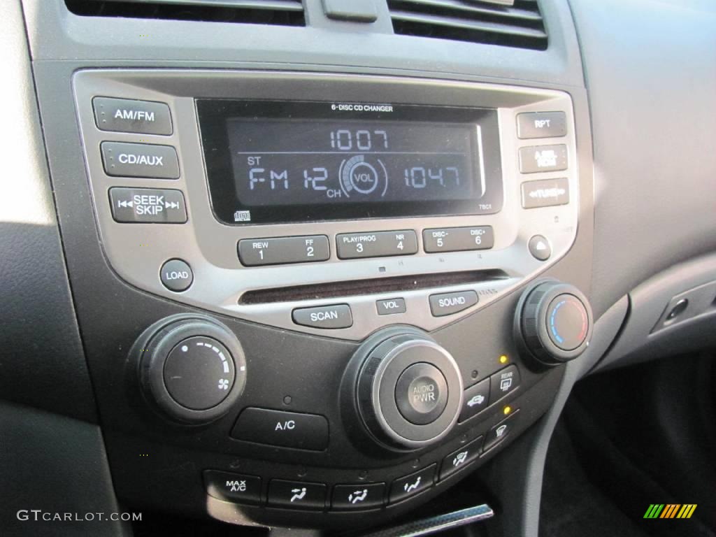 2006 Accord SE Sedan - Royal Blue Pearl / Gray photo #12