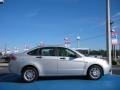 2009 Brilliant Silver Metallic Ford Focus SE Sedan  photo #6