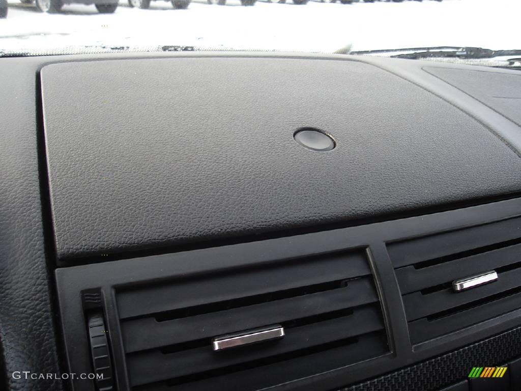 2008 Fusion SE - White Suede / Charcoal Black photo #31