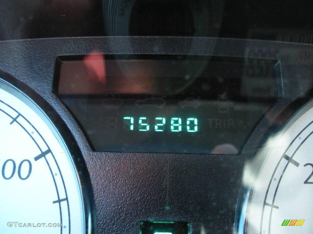 2005 300  - Bright Silver Metallic / Dark Slate Gray/Light Graystone photo #21