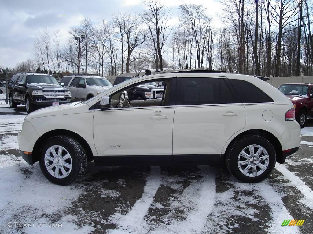 2007 MKX AWD - Creme Brulee Metallic / Medium Camel photo #2