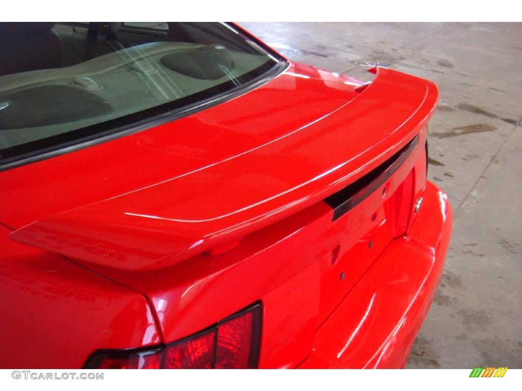 2001 Mustang V6 Coupe - Performance Red / Medium Parchment photo #20