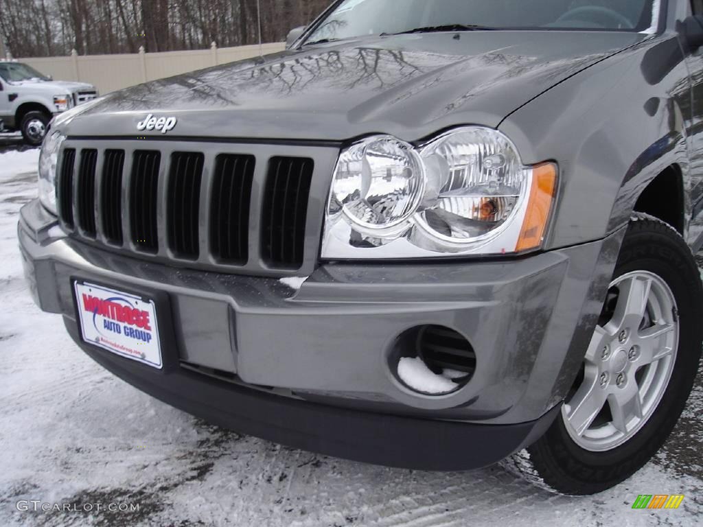 2007 Grand Cherokee Laredo 4x4 - Mineral Gray Metallic / Medium Slate Gray photo #9