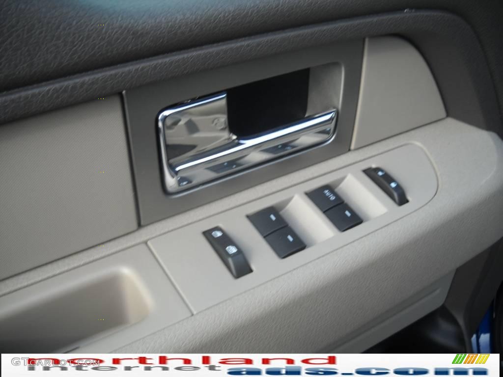 2010 F150 XLT SuperCab 4x4 - Dark Blue Pearl Metallic / Medium Stone photo #16