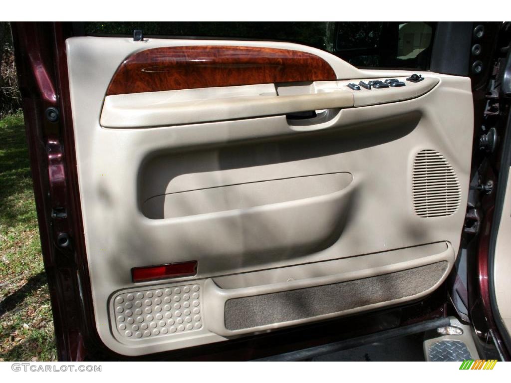 2003 F350 Super Duty Lariat Crew Cab 4x4 - Chestnut Brown Metallic / Castano Brown photo #31