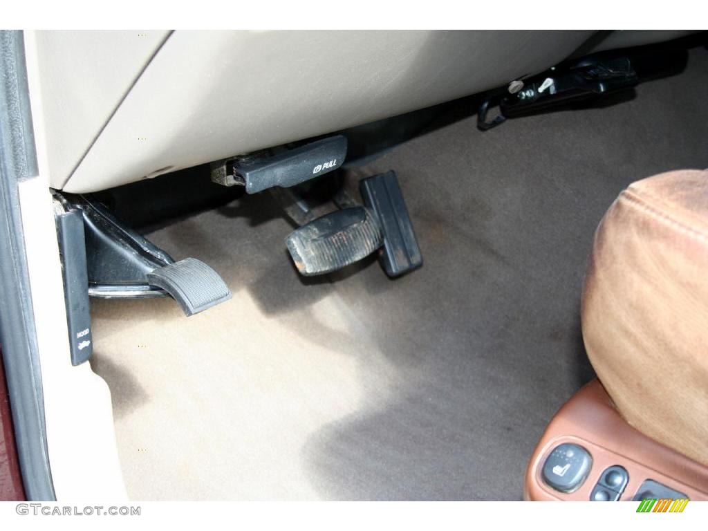2003 F350 Super Duty Lariat Crew Cab 4x4 - Chestnut Brown Metallic / Castano Brown photo #35