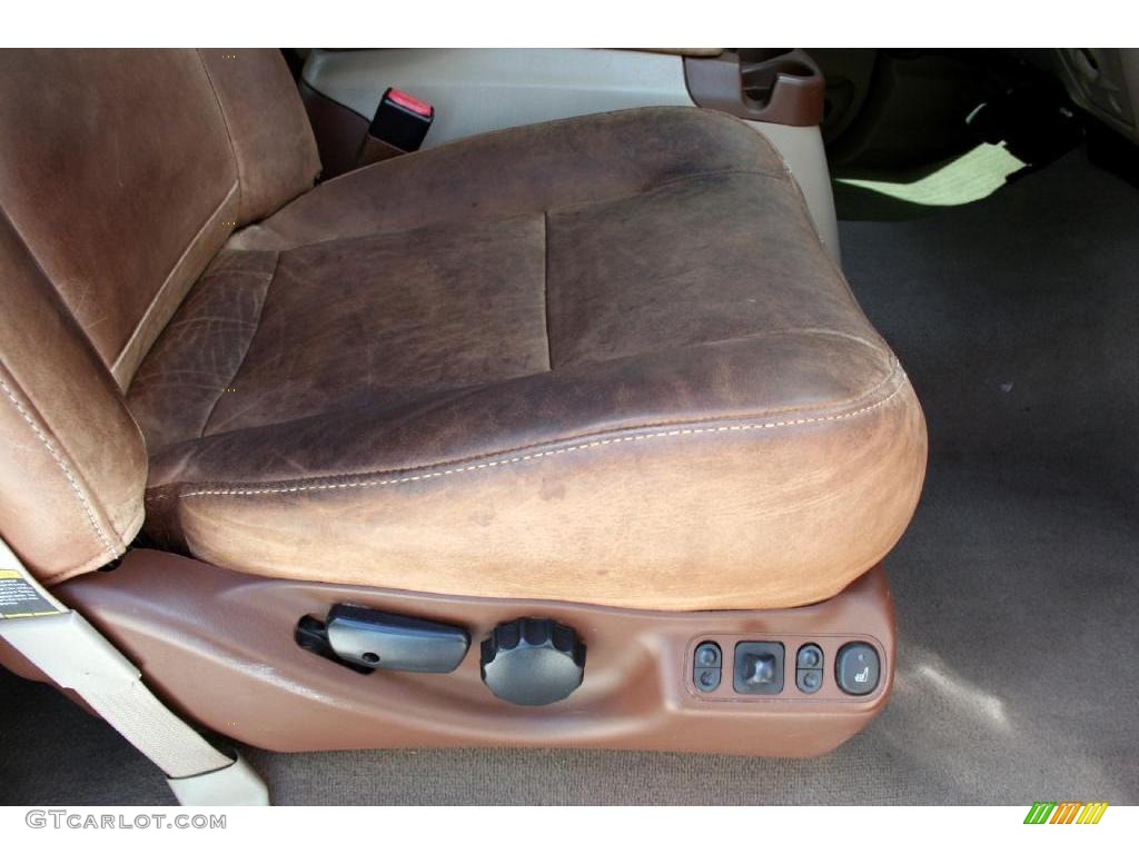 2003 F350 Super Duty Lariat Crew Cab 4x4 - Chestnut Brown Metallic / Castano Brown photo #38