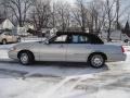 2000 Silver Frost Metallic Lincoln Town Car Cartier  photo #2