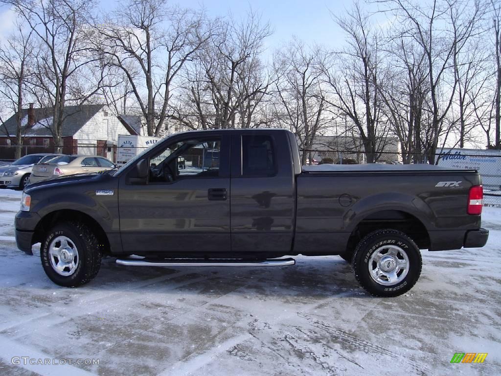 2005 F150 STX SuperCab 4x4 - Dark Shadow Grey Metallic / Medium Flint Grey photo #2