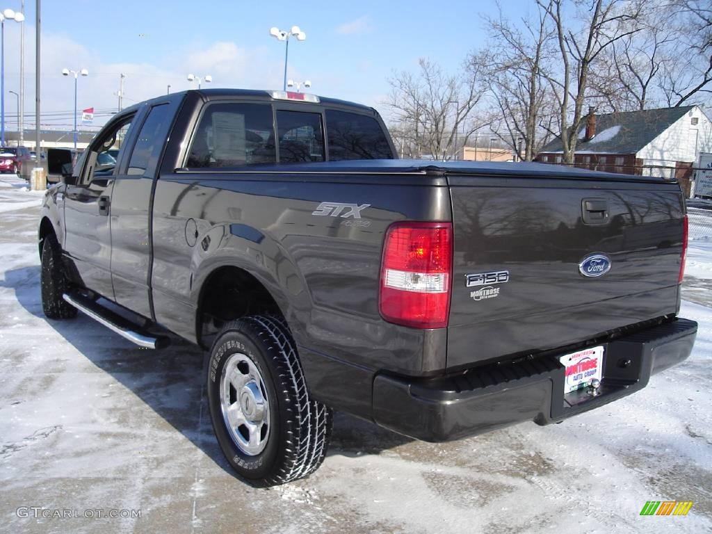 2005 F150 STX SuperCab 4x4 - Dark Shadow Grey Metallic / Medium Flint Grey photo #3