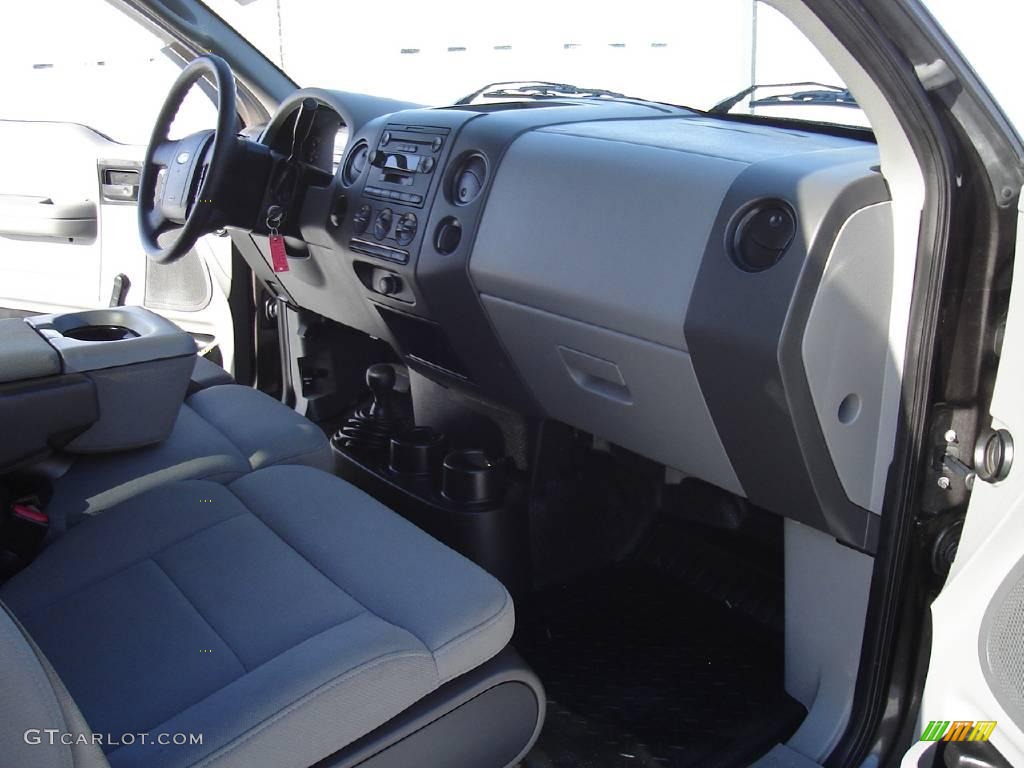 2005 F150 STX SuperCab 4x4 - Dark Shadow Grey Metallic / Medium Flint Grey photo #21