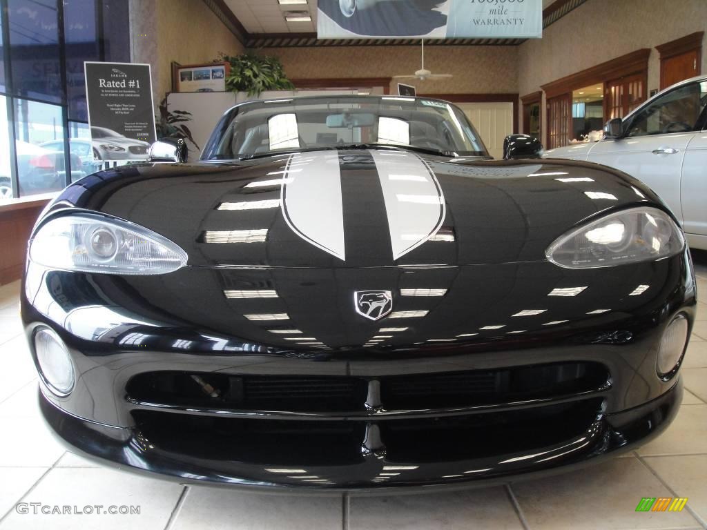 1996 Viper RT-10 - Viper Black / Black photo #2