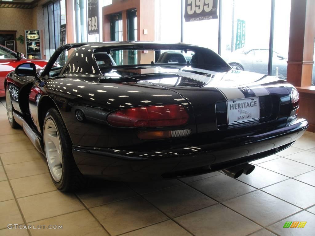1996 Viper RT-10 - Viper Black / Black photo #3