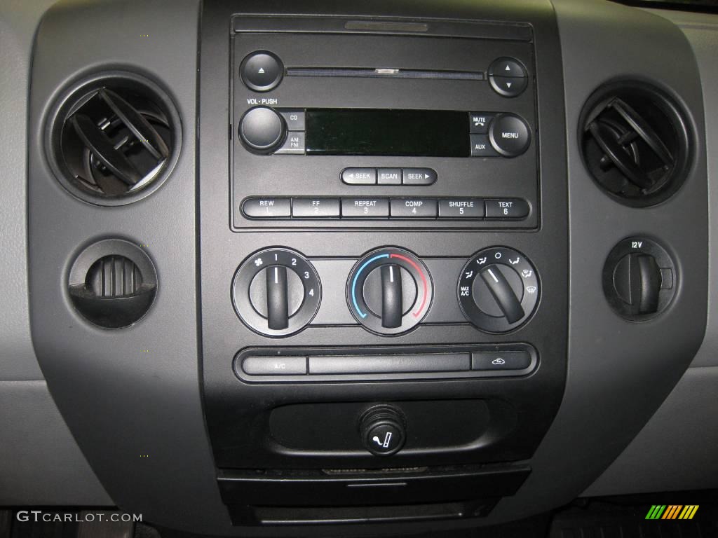 2006 F150 STX Regular Cab - Dark Shadow Grey Metallic / Medium/Dark Flint photo #17