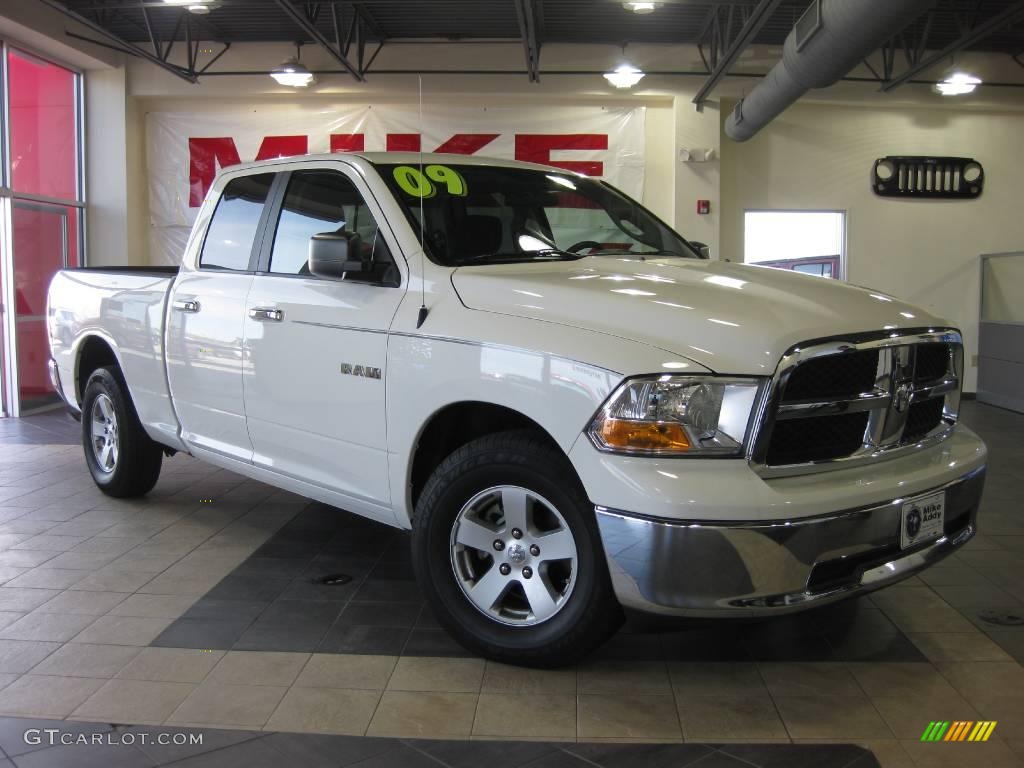 2009 Ram 1500 SLT Quad Cab - Stone White / Dark Slate/Medium Graystone photo #1