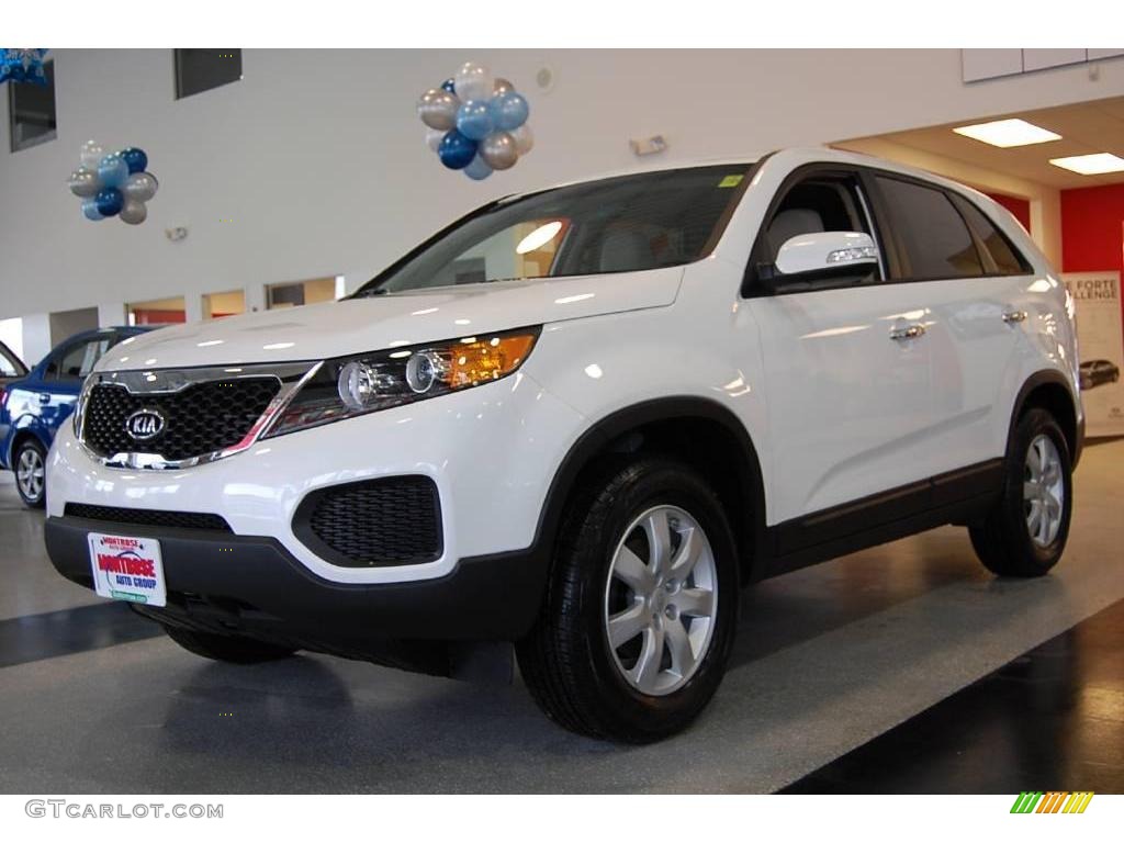 2011 Sorento LX - Snow White Pearl / Beige photo #3