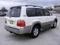 Natural White - Land Cruiser  Photo No. 3