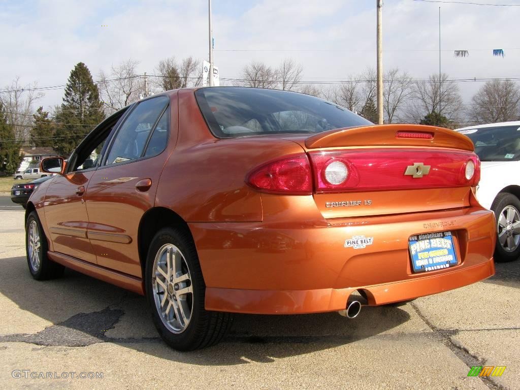 2004 Cavalier LS Sport Sedan - Sunburst Orange / Graphite photo #4