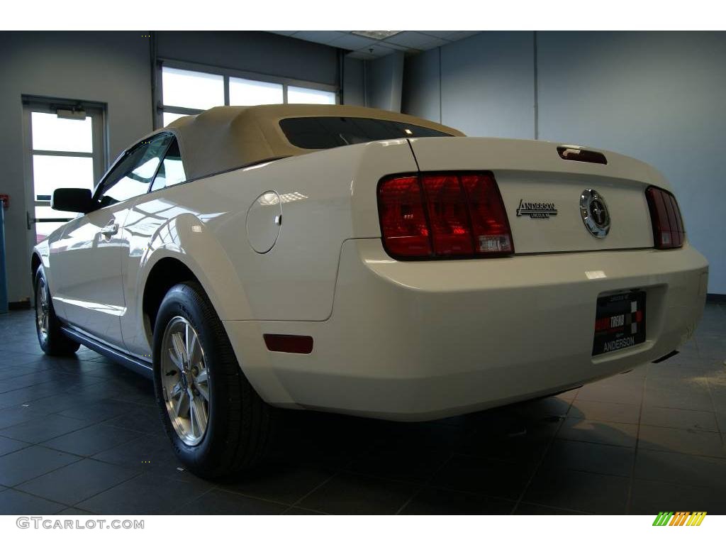 2007 Mustang V6 Premium Convertible - Performance White / Medium Parchment photo #9