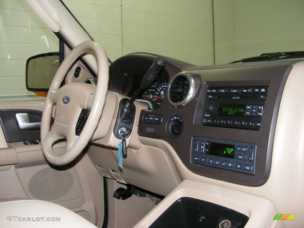 2003 Expedition Eddie Bauer 4x4 - Estate Green Metallic / Medium Parchment photo #21