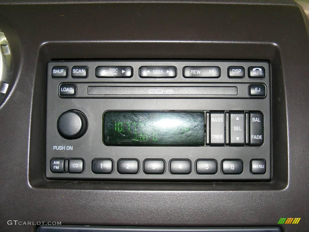 2003 Expedition Eddie Bauer 4x4 - Estate Green Metallic / Medium Parchment photo #30