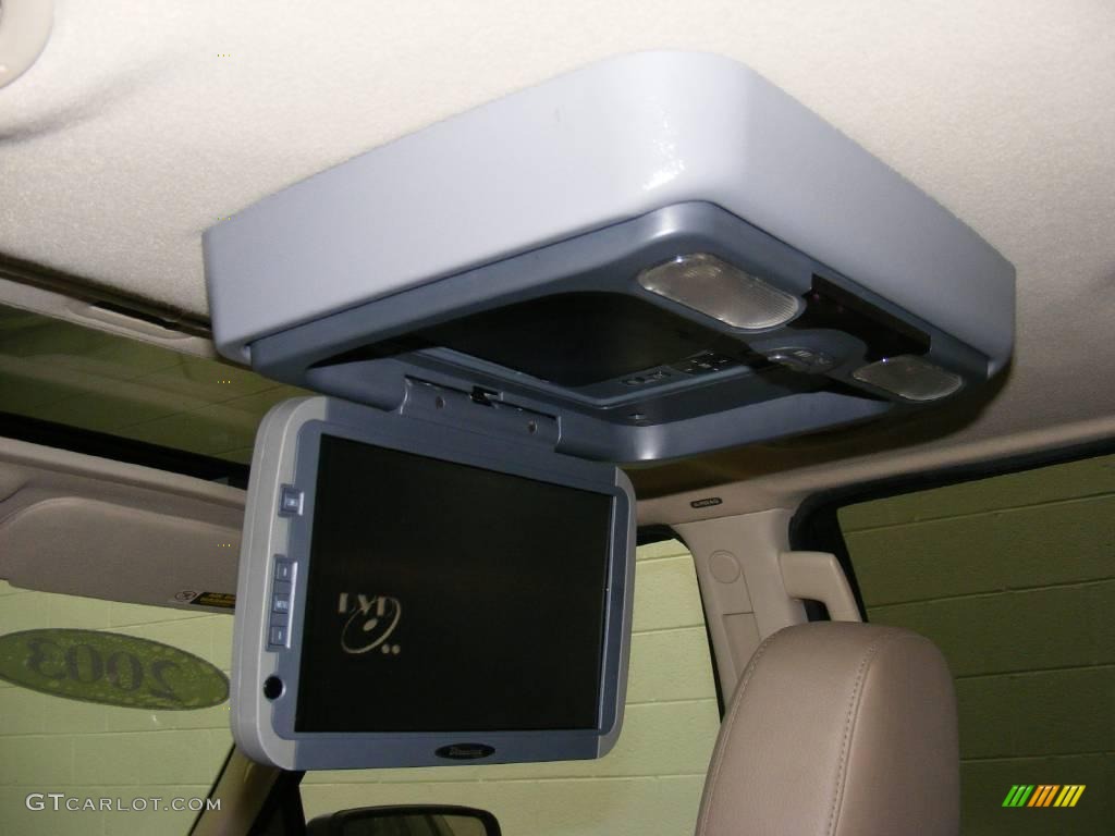 2003 Expedition Eddie Bauer 4x4 - Estate Green Metallic / Medium Parchment photo #39
