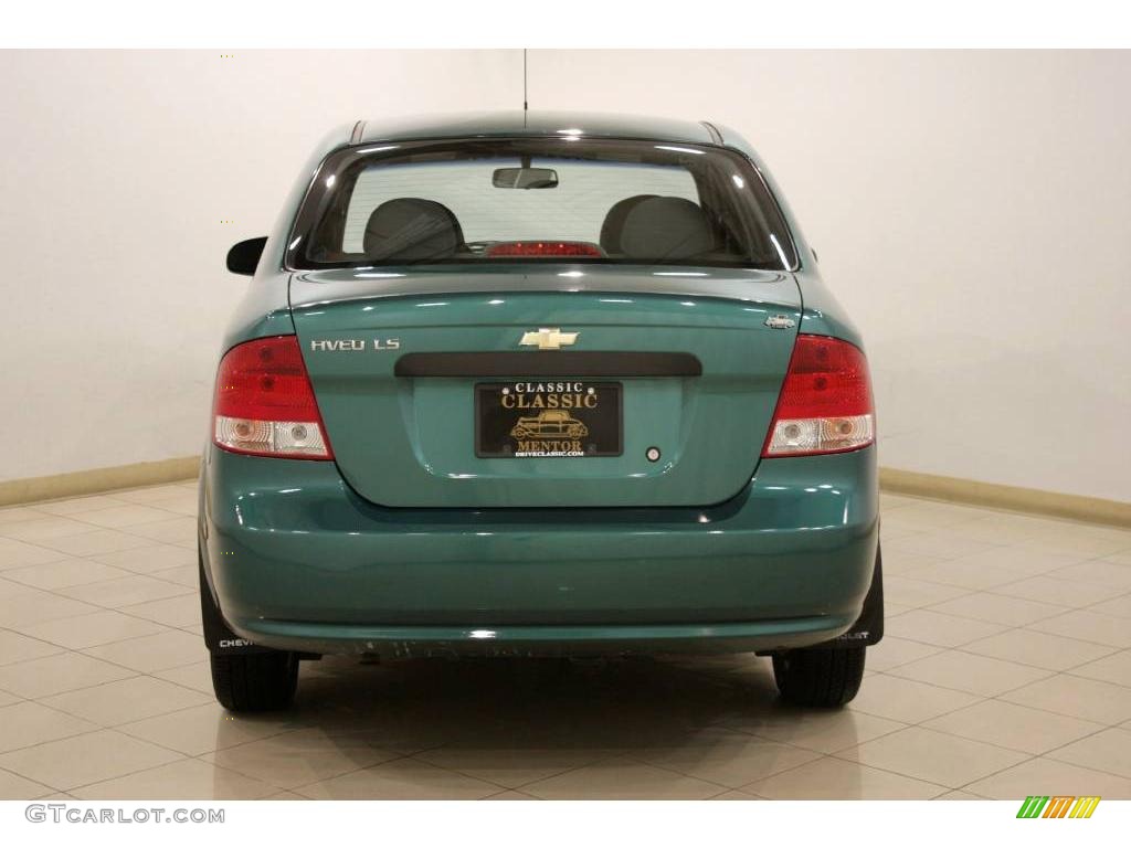2004 Aveo LS Sedan - Modern Green / Gray photo #6