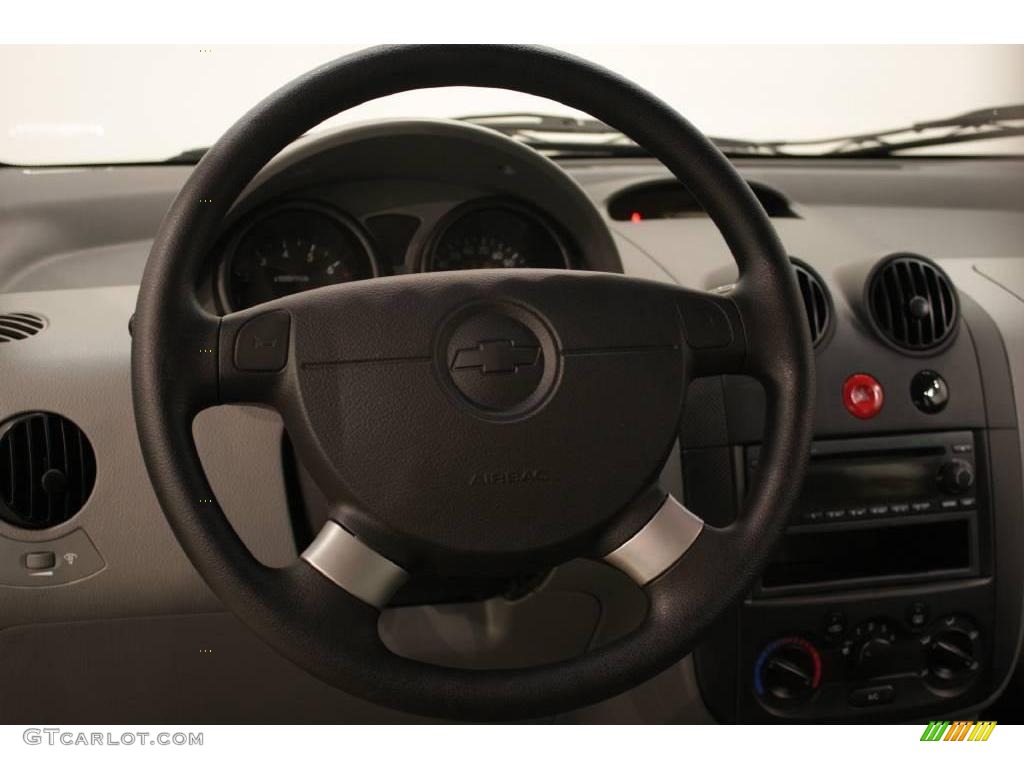 2004 Aveo LS Sedan - Modern Green / Gray photo #9