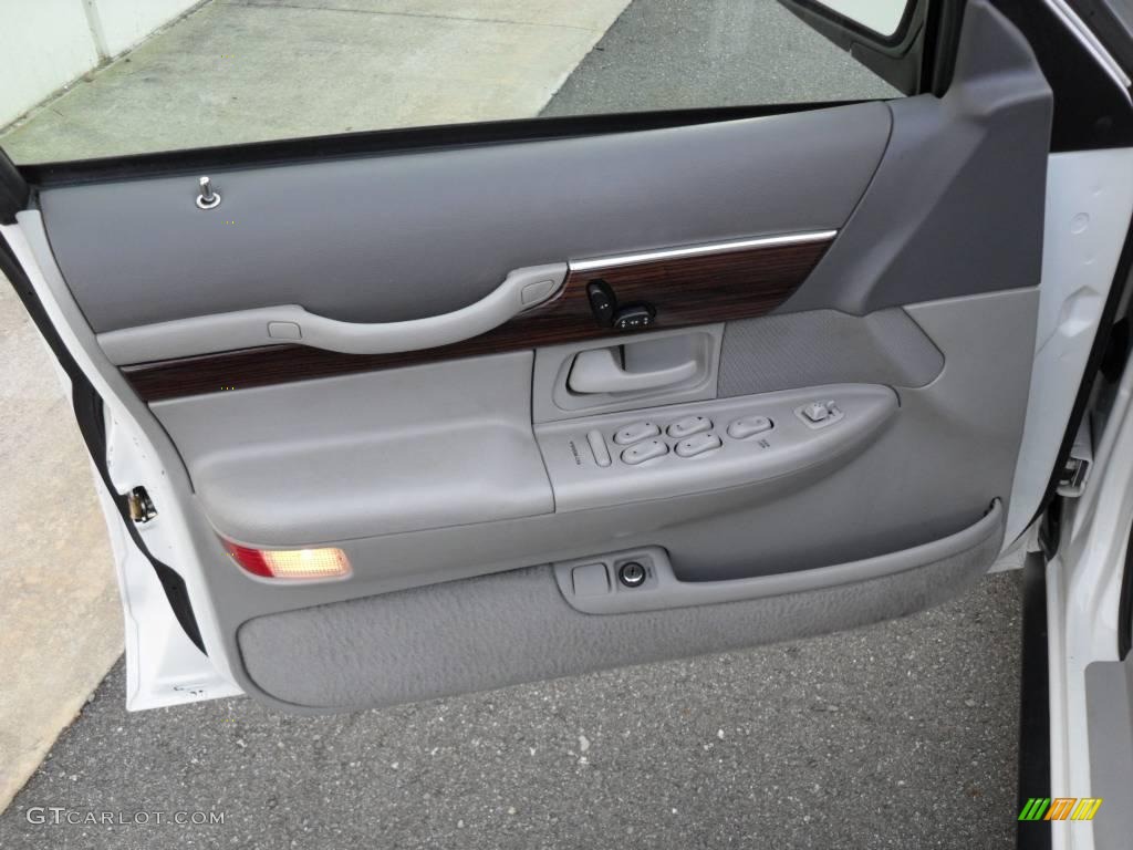 1996 Grand Marquis LS - Vibrant White / Light Graphite photo #7