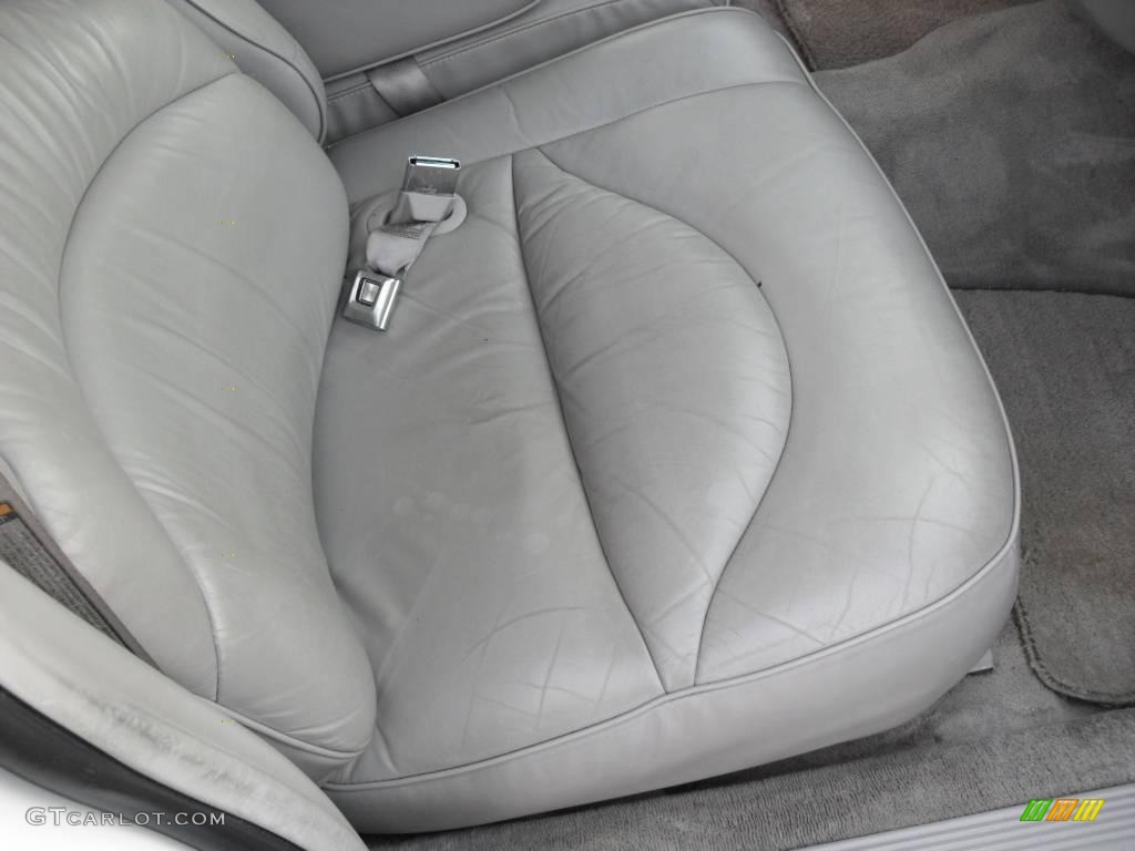 1996 Grand Marquis LS - Vibrant White / Light Graphite photo #14
