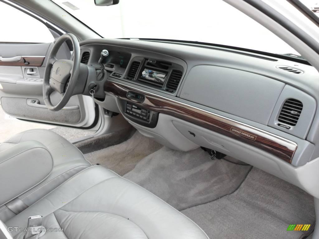 1996 Grand Marquis LS - Vibrant White / Light Graphite photo #15