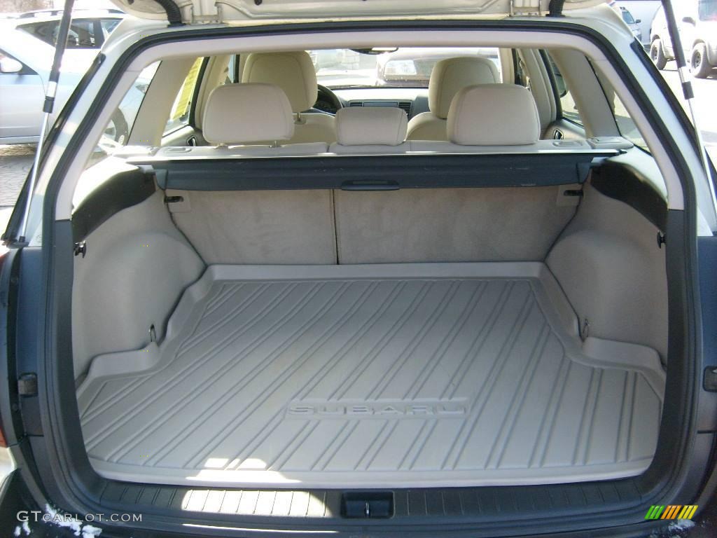2006 Outback 2.5i Wagon - Champagne Gold Opalescent / Taupe photo #15