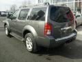 2009 Storm Gray Nissan Pathfinder SE 4x4  photo #3