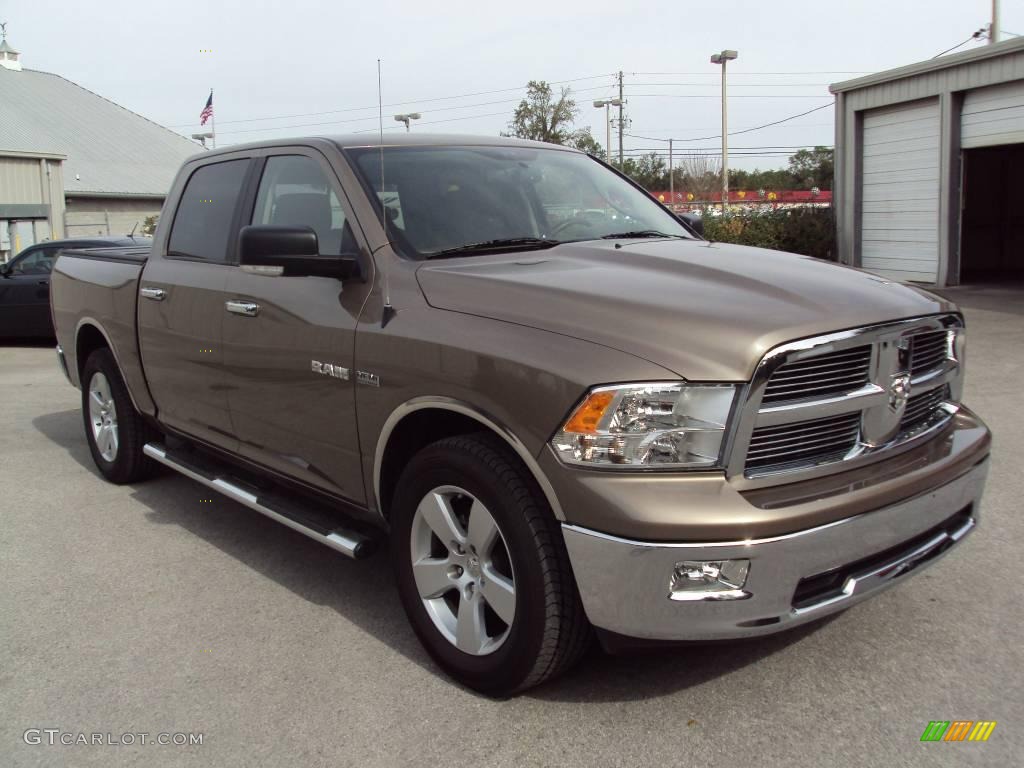 2009 Ram 1500 Big Horn Edition Crew Cab - Austin Tan Pearl / Light Pebble Beige/Bark Brown photo #10