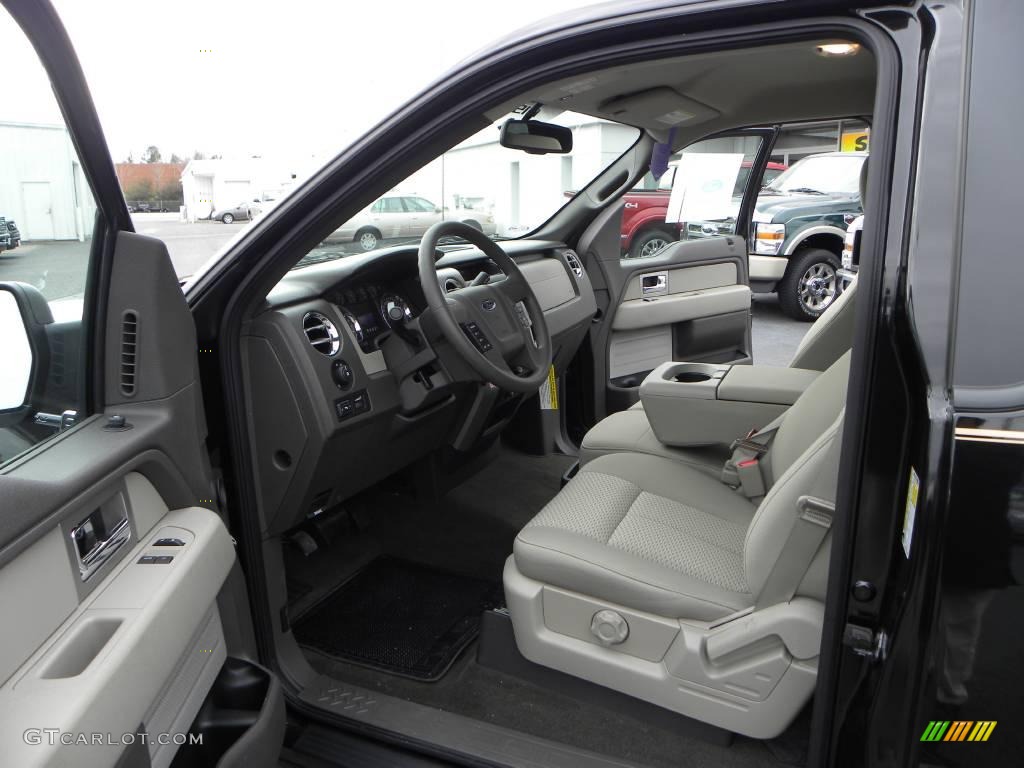 2010 F150 XLT Regular Cab - Tuxedo Black / Medium Stone photo #8