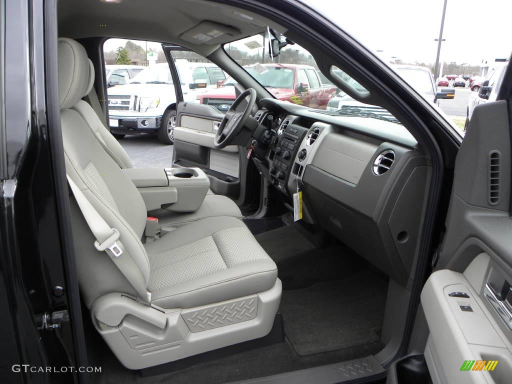 2010 F150 XLT Regular Cab - Tuxedo Black / Medium Stone photo #10