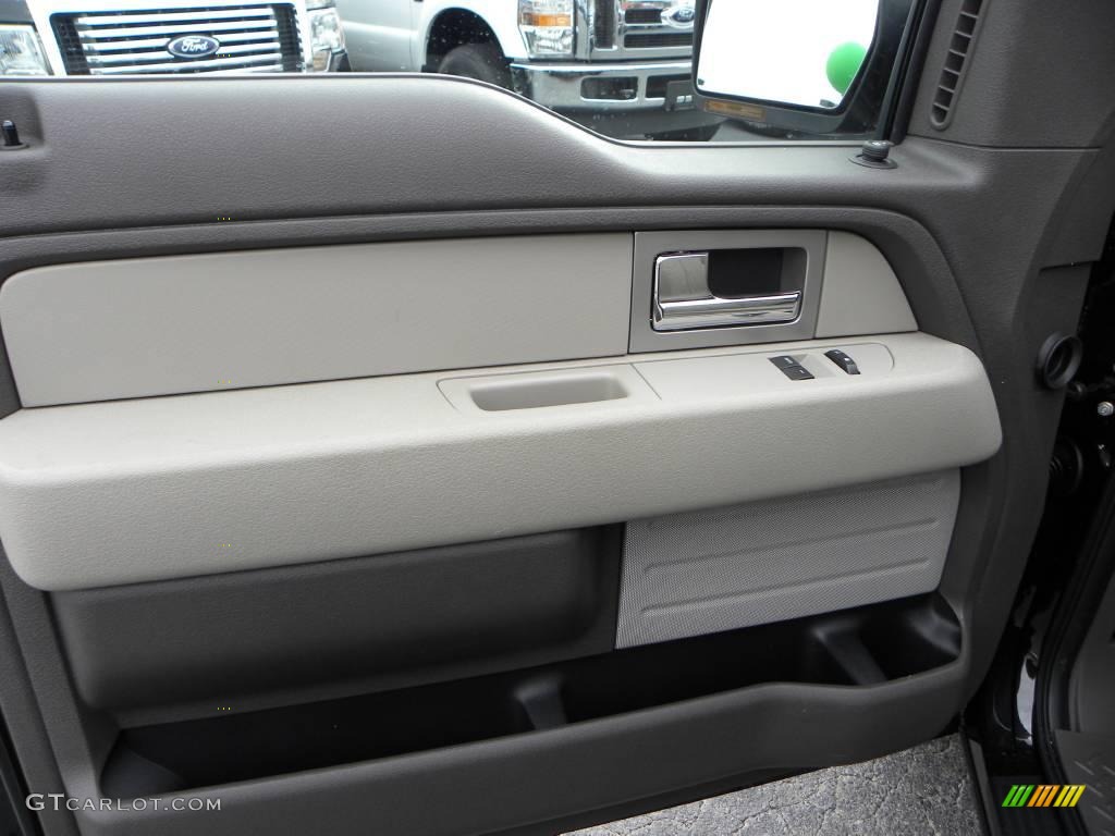 2010 F150 XLT Regular Cab - Tuxedo Black / Medium Stone photo #14