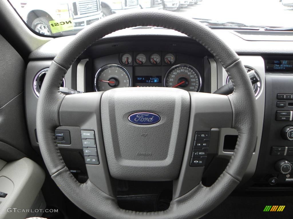 2010 F150 XLT SuperCab - Red Candy Metallic / Medium Stone photo #20