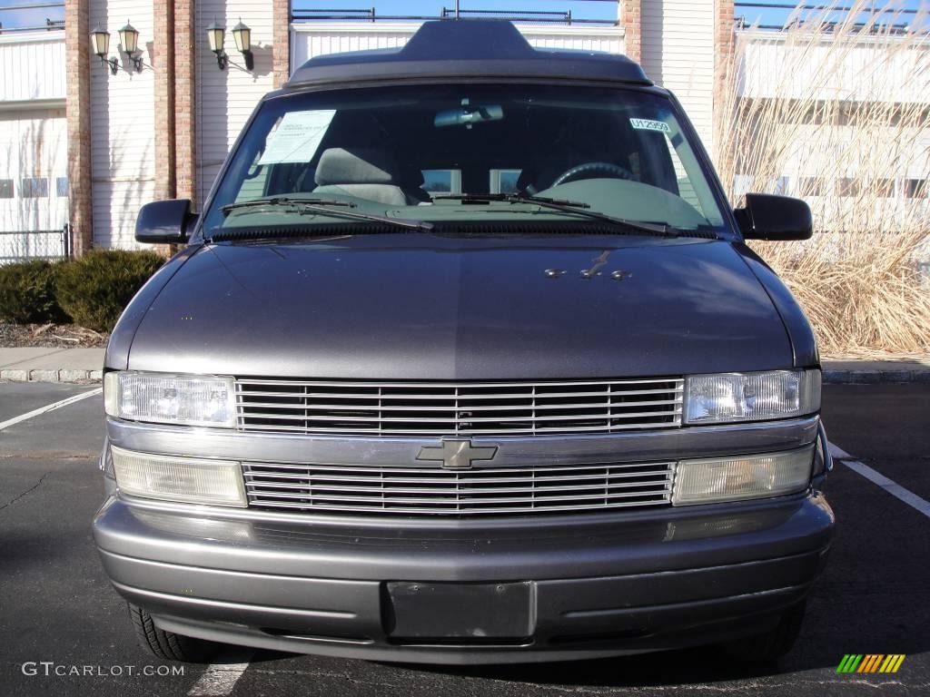 2001 Astro LT Passenger Van - Medium Chacoal Gray Metallic / Pewter photo #2