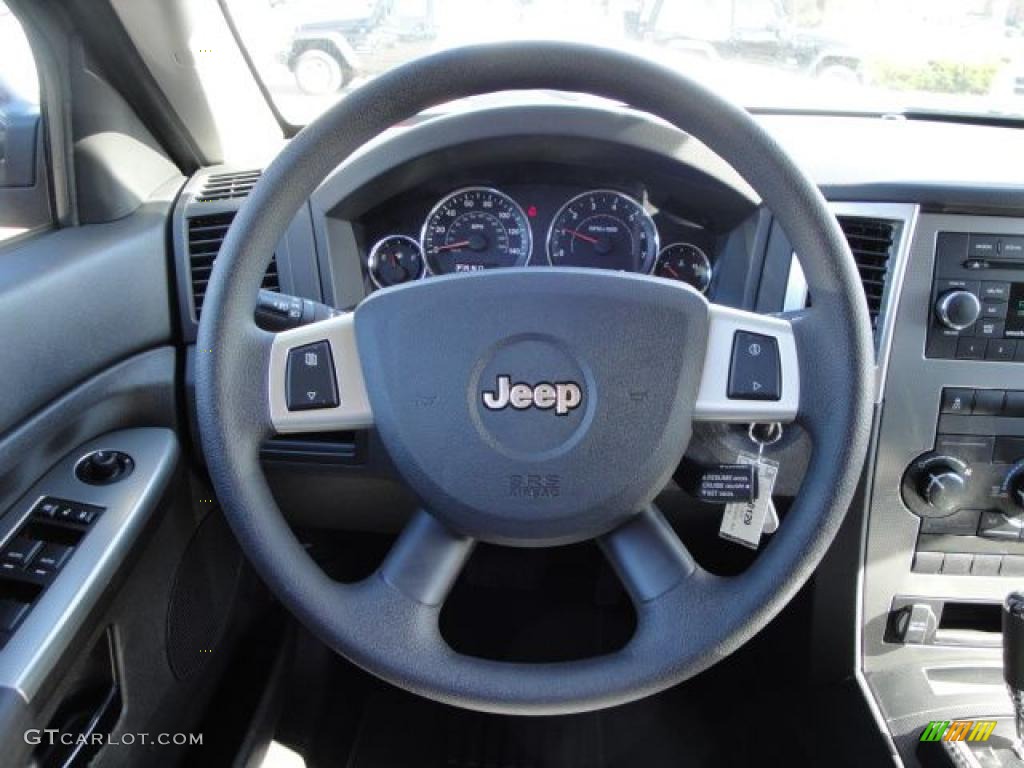 2010 Grand Cherokee Laredo 4x4 - Inferno Red Crystal Pearl / Dark Slate Gray photo #13